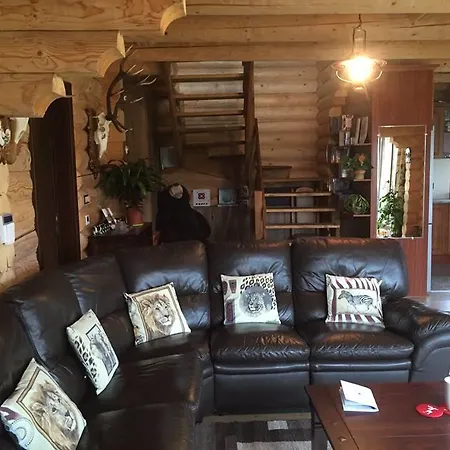 Lodge Holden Log House Gyarmat