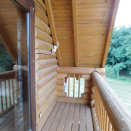Lodge Holden Log House Gyarmat